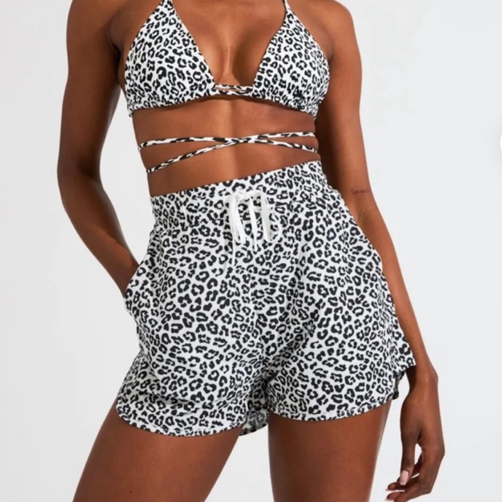 Buffbunny Flo Short V2